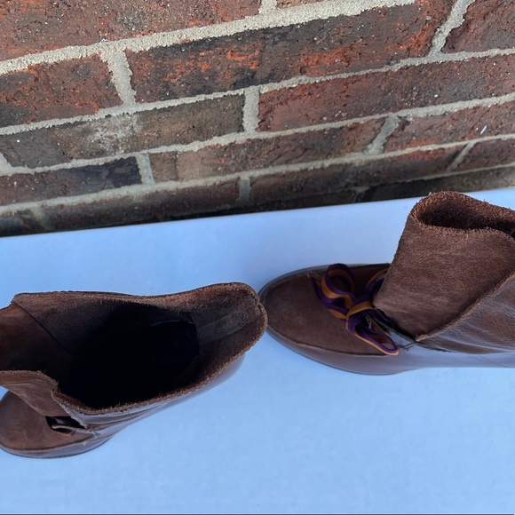 Brown Slouch ankle booties - Picture 3 of 9